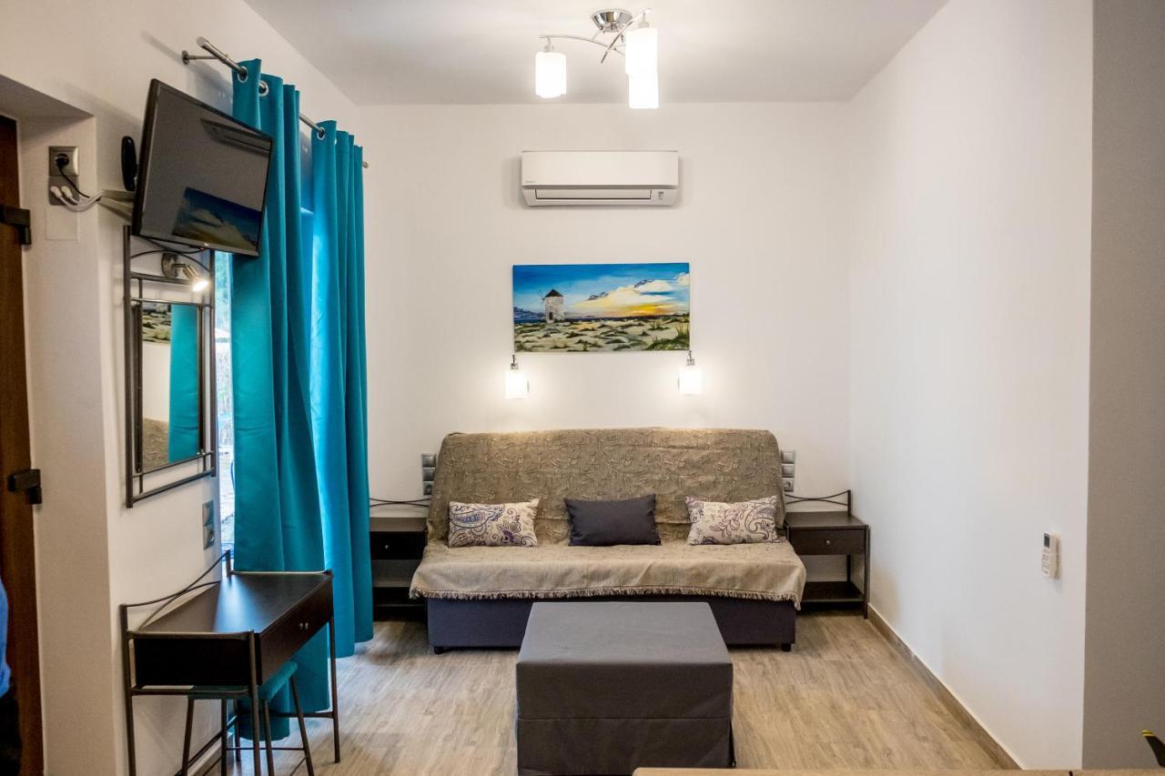 Amousso Beach Villas Marantochori Екстер'єр фото